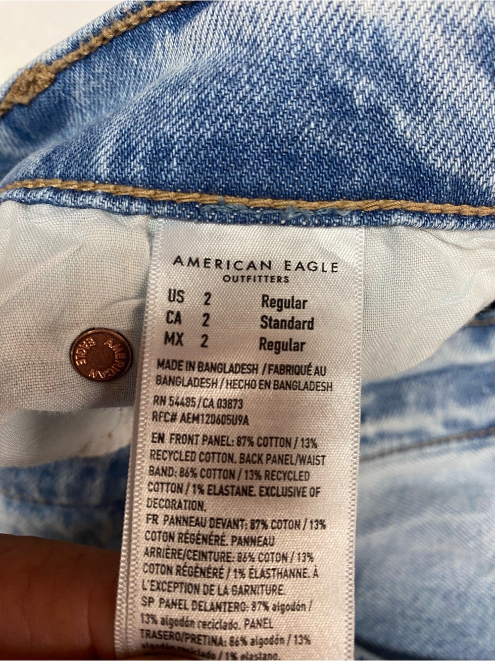 American Eagle Light Blue Classic Fit Jeans with Beads Women’s Size 2 - Picture 6 of 6